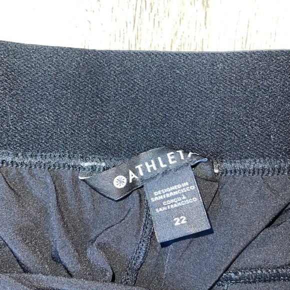 Athleta Vienna Cargo Pant Hike Everyday Athleisure black size 22 casual outdoor - Picture 2 of 6